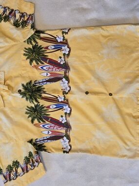 Favant Men's Yellow Hawaiian Surfboard Print Button-Down Shirt